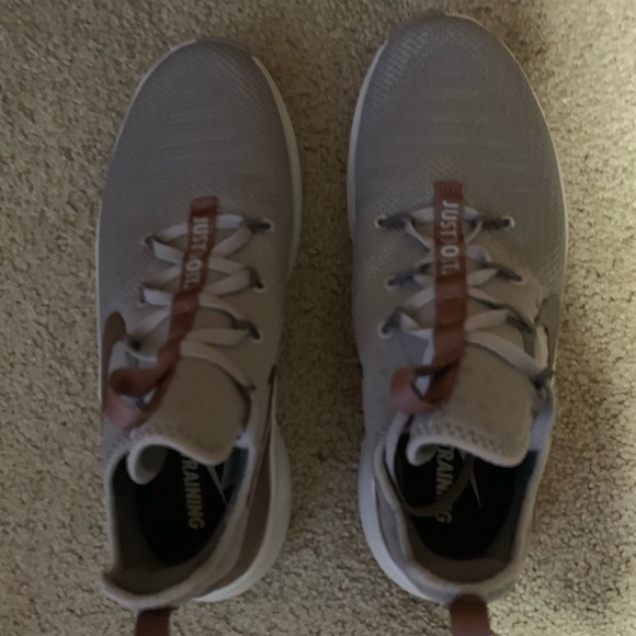 Light grey NEVER WORN Nike Free shoes - Picture 6 of 7